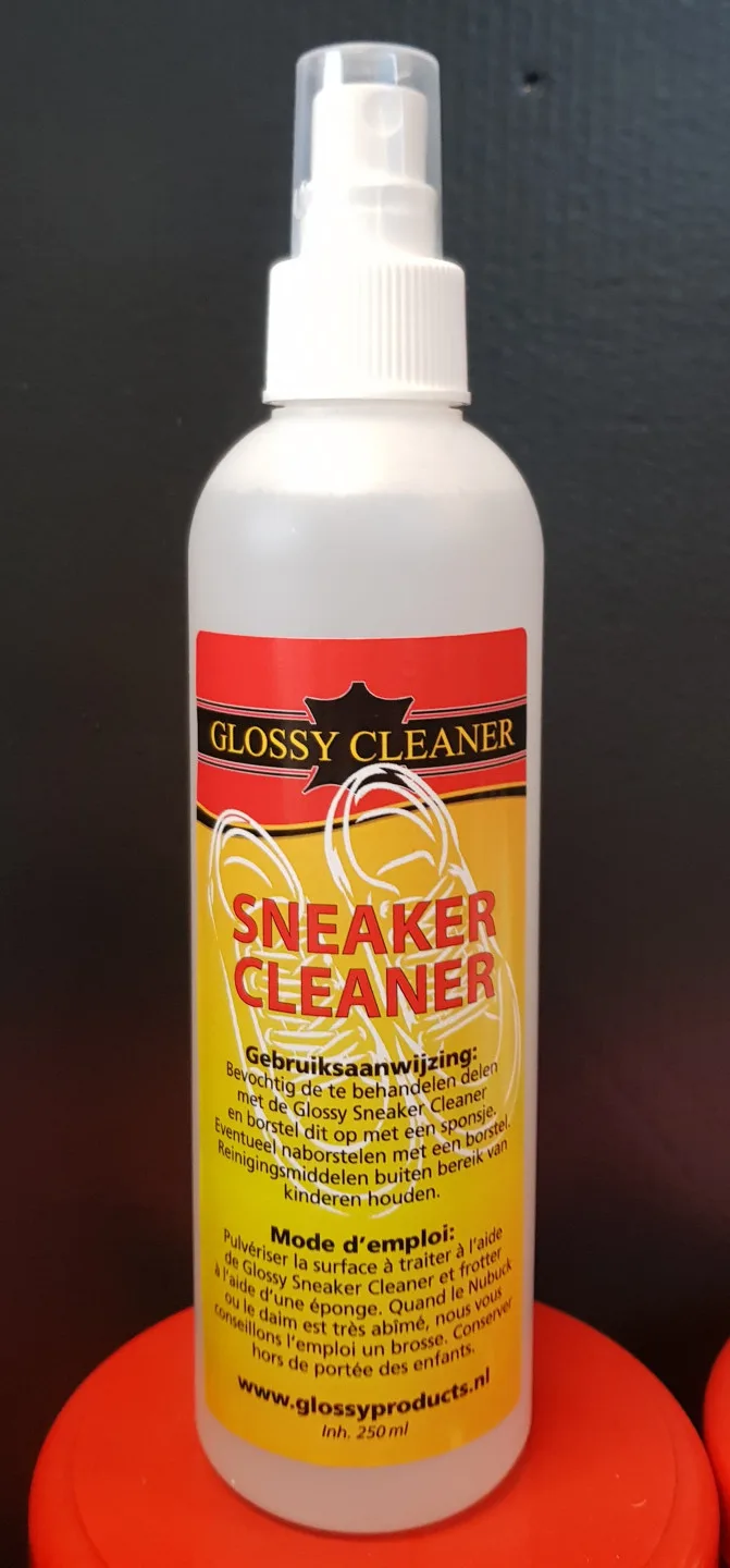 Glossy Sneaker