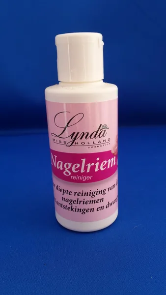 Nagelriem reiniger